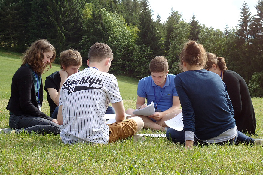 Intense discussions among VBC summer school students.